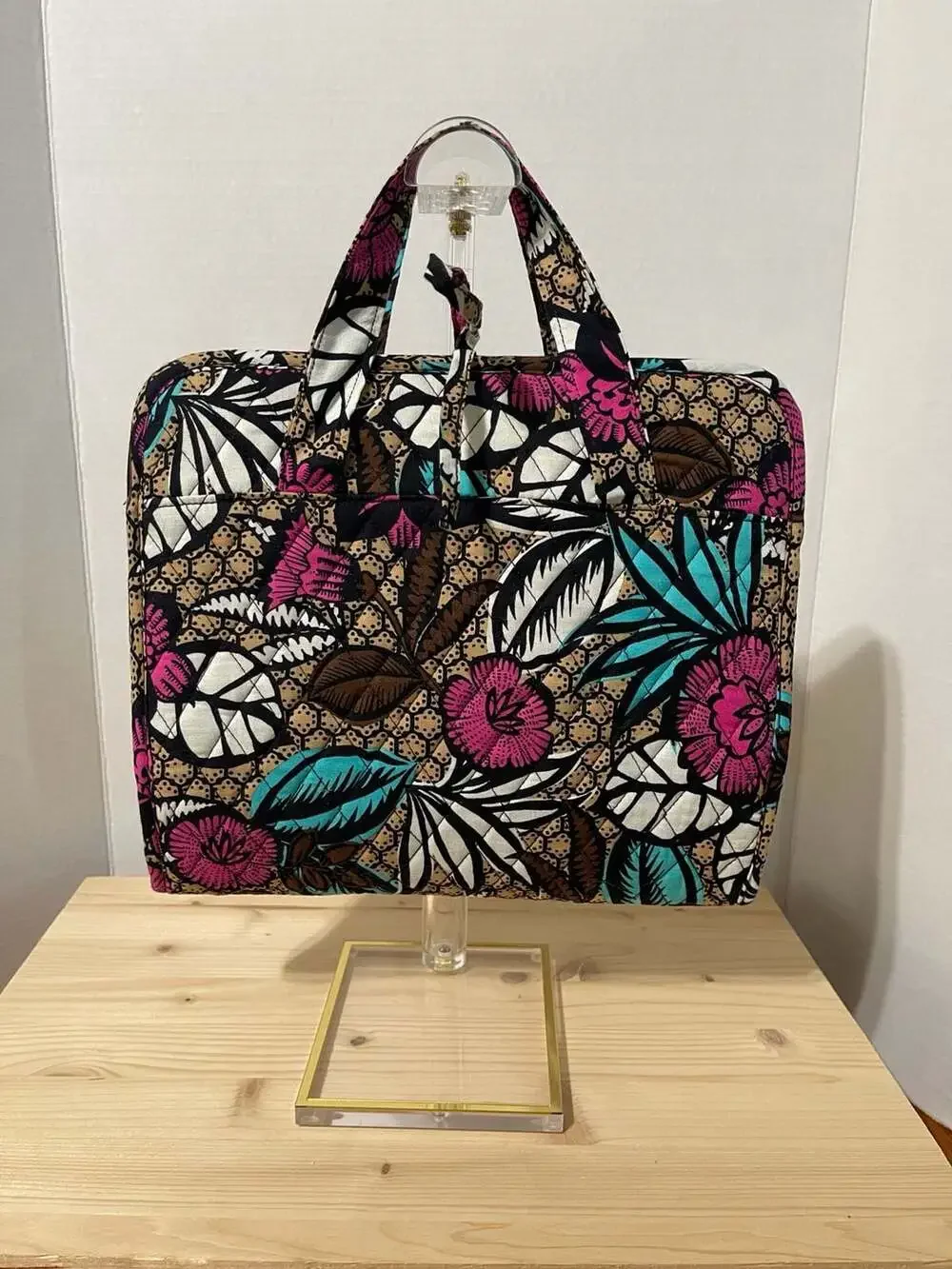 Vera Bradley Canyon Road Hanging Travel Organizer Toiletries Bag